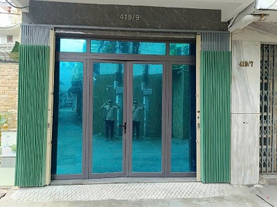 Dán kính chống nhìn trộm 9