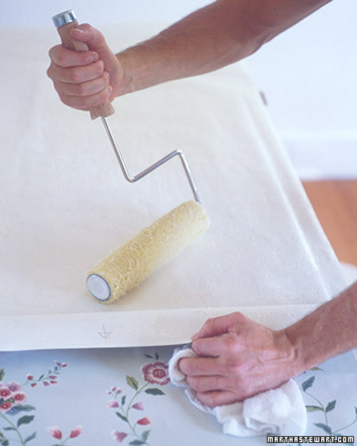 Hướng dẫn CÁCH DÁN Giấy Dán Tường chuẩn đẹp như chuyên gia 3