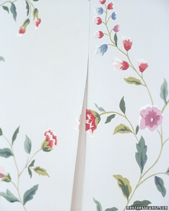 Hướng dẫn CÁCH DÁN Giấy Dán Tường chuẩn đẹp như chuyên gia 9