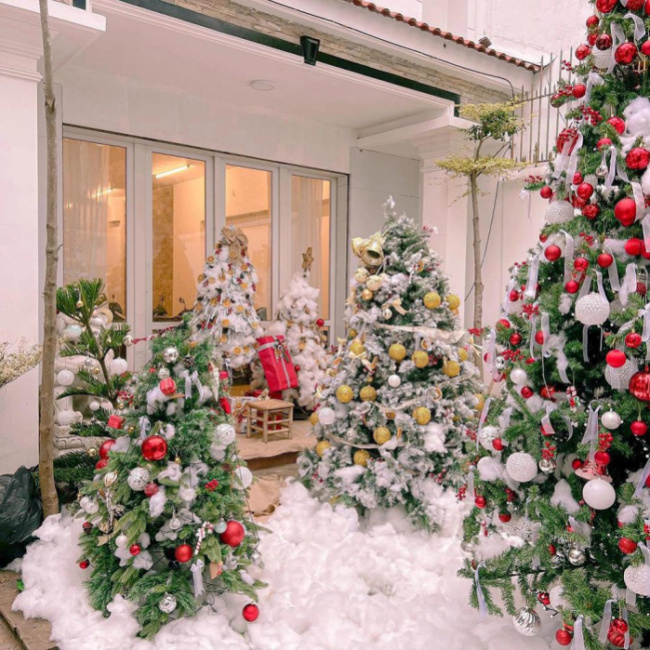 Trang trí Noel quán trà sữa 5 cách siêu đẹp để hút khách 2