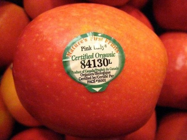 Quy định mã số trên tem trái cây sẽ cho bạn biết có nên ăn hay không 2