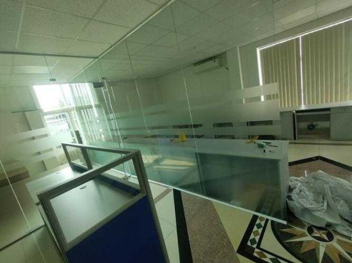 Dán decal kính mờ văn phòng Quận 7 7