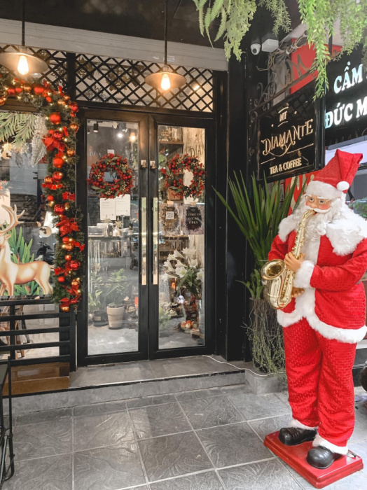 Trang trí Noel quán cafe Nhớ 5 điểm cần lưu ý khi  2