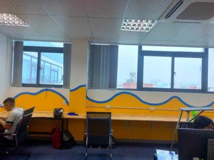 Dán decal kính mờ văn phòng Quận 3 8