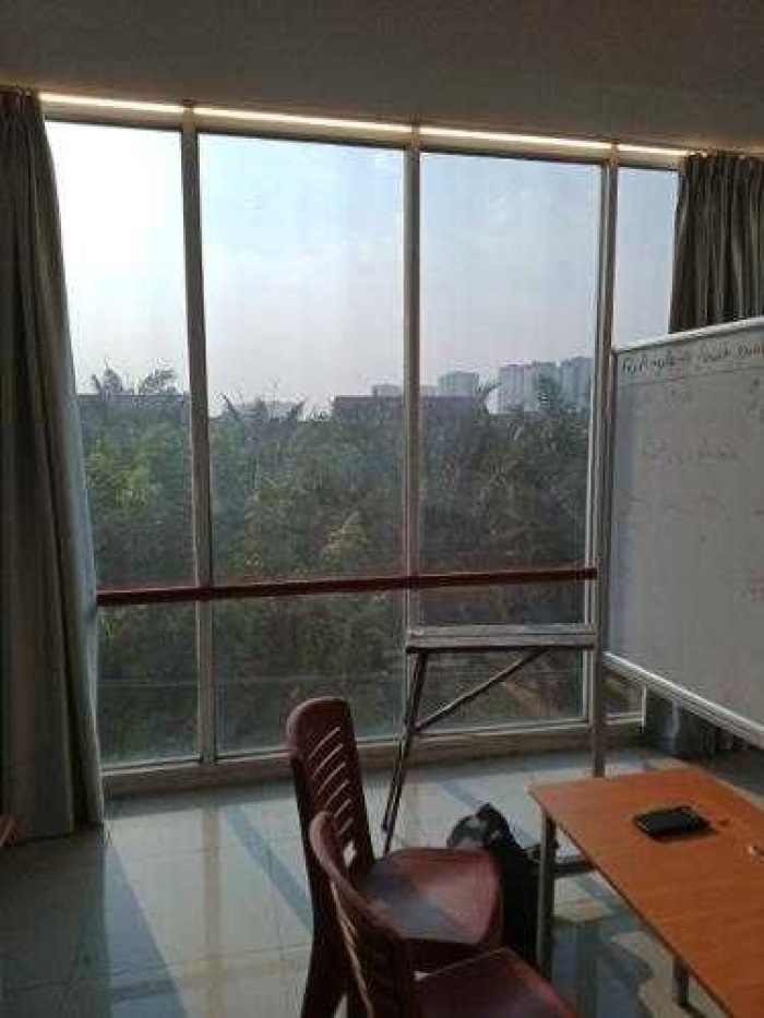Dán decal kính mờ văn phòng Quận Tân Phú 11