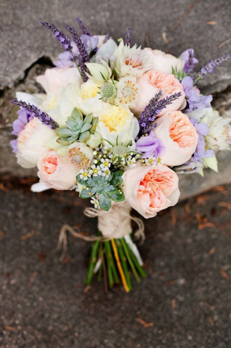 Bó hoa cưới đẹp mê hồn bằng Hoa Lavender 6