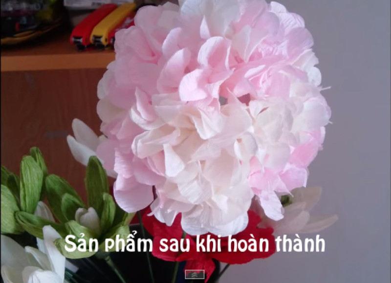 Chỉ bạn cách làm hoa cẩm tú cầu bằng giấy nhún