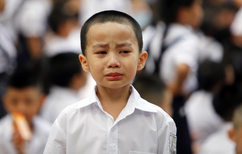Học sinh cũng chỉ là con người không phải là máy móc mà suốt ngày bắt học