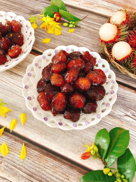 Làm mứt chôm chôm thơm dẻo đãi Tết