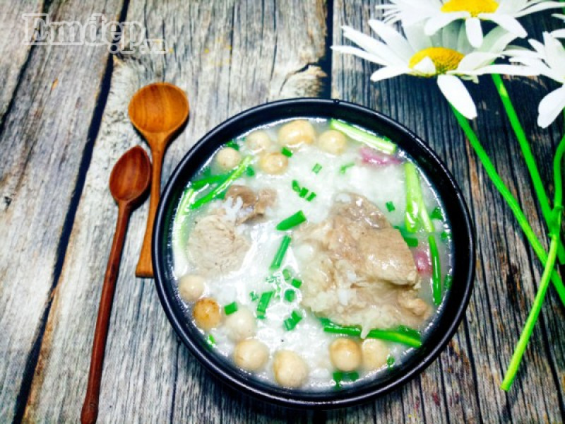 Làm sao để nấu cháo hầm xương nhanh cho bữa sáng