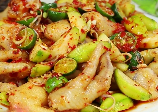 Phát cuồng với món chân gà trộn cóc bao tử