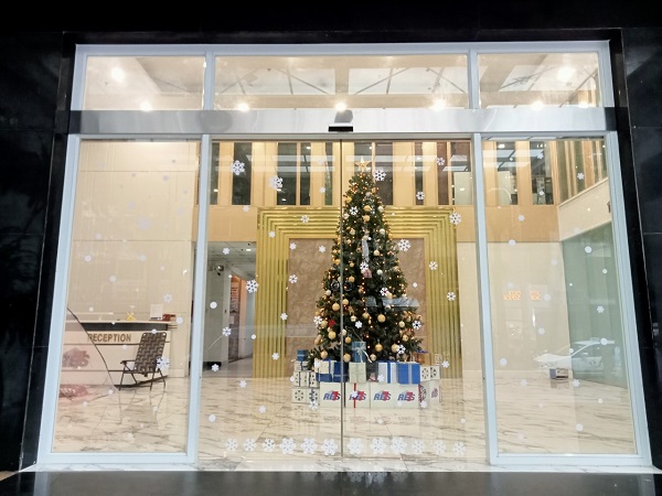 Trang trí Noel siêu thị như thế nào cho đẹp?