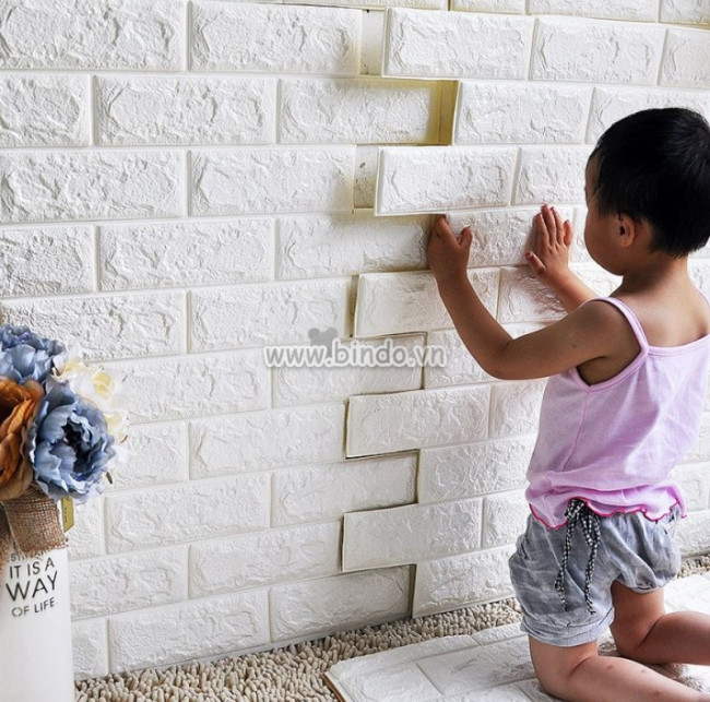 Xốp dán tường 3D trong trang trí tết có ưu nhược điểm gì?