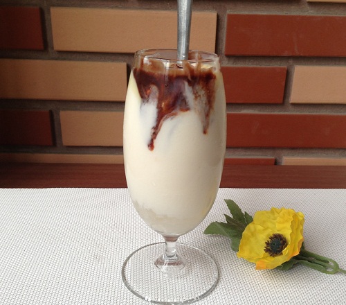 Yaourt cafe món đồ uống ngon cho đêm giáng sinh